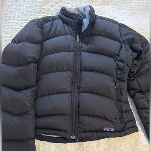 Patagonia black puffer, women’s small